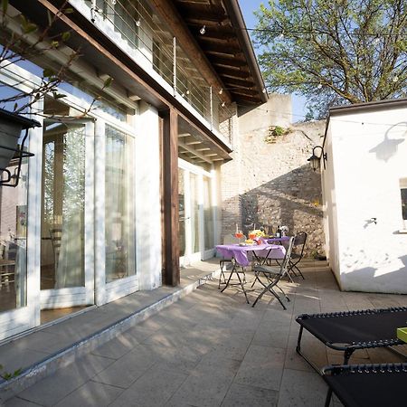Relais La Rocca Solferino Bed & Breakfast Exterior photo
