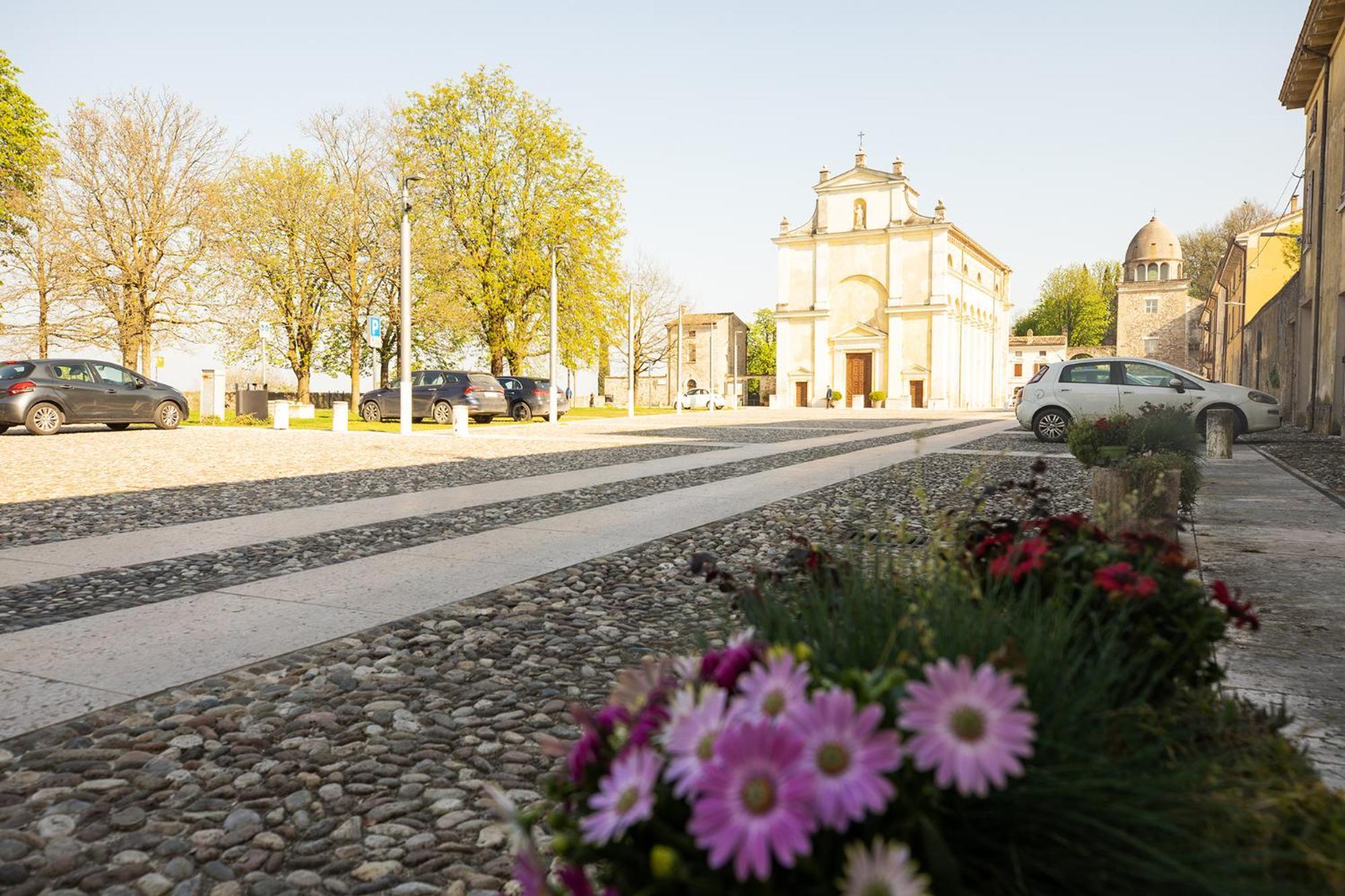 Relais La Rocca Solferino Bed & Breakfast Exterior photo