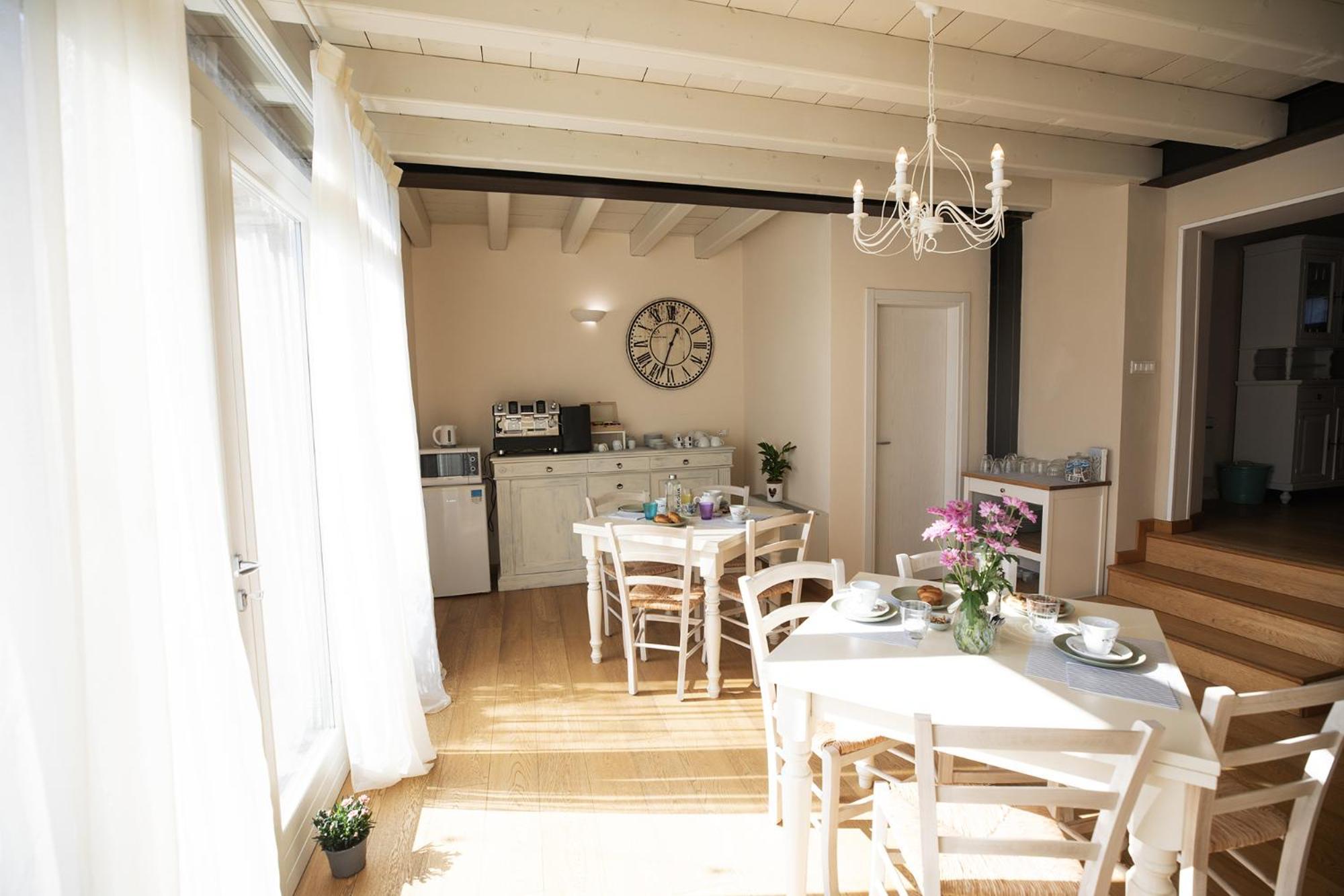 Relais La Rocca Solferino Bed & Breakfast Exterior photo