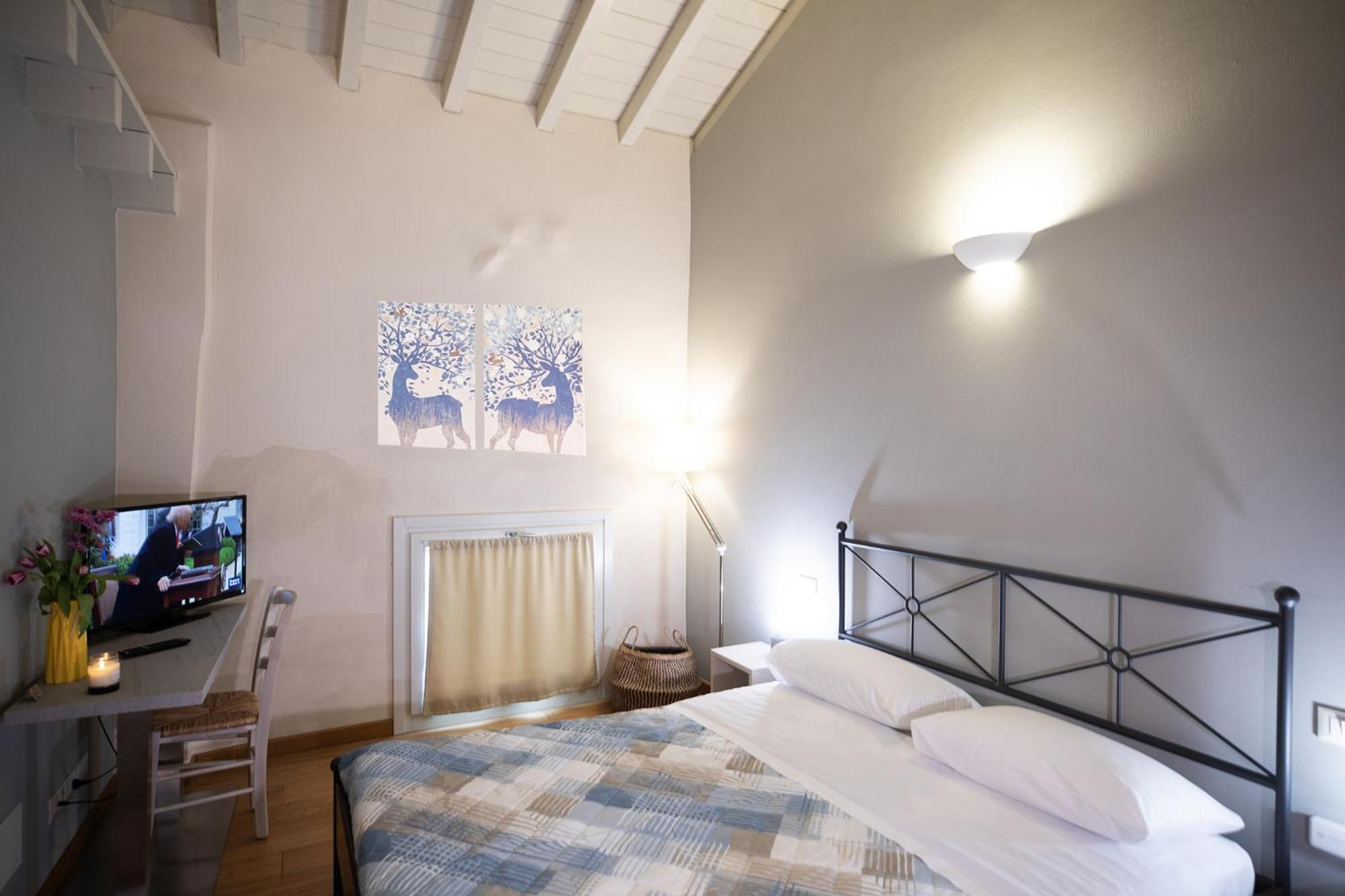 Relais La Rocca Solferino Bed & Breakfast Exterior photo