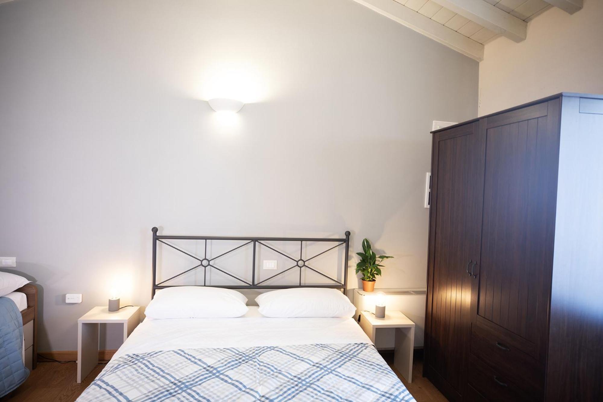 Relais La Rocca Solferino Bed & Breakfast Exterior photo